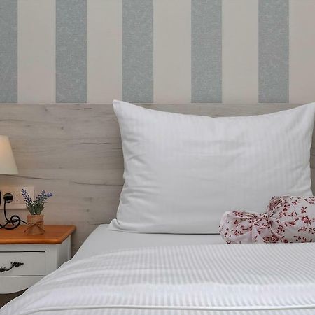 Charming Apartment Tissa With Sea View Makarska Ngoại thất bức ảnh