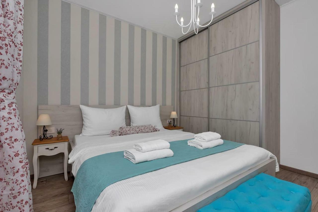 Charming Apartment Tissa With Sea View Makarska Ngoại thất bức ảnh